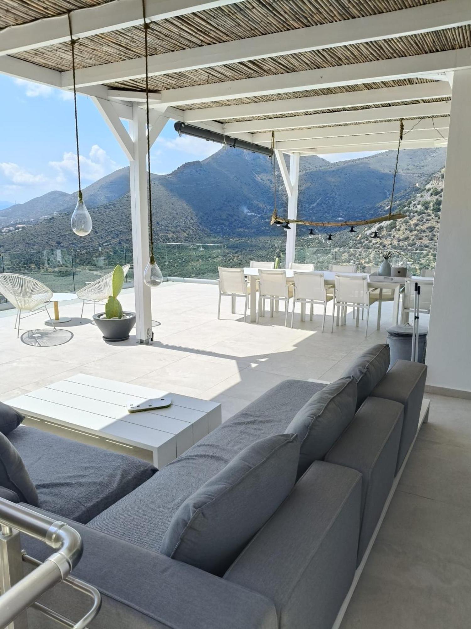 Villa Estée, luxury villa with private infinity pool&jacuzzi Elounda Esterno foto