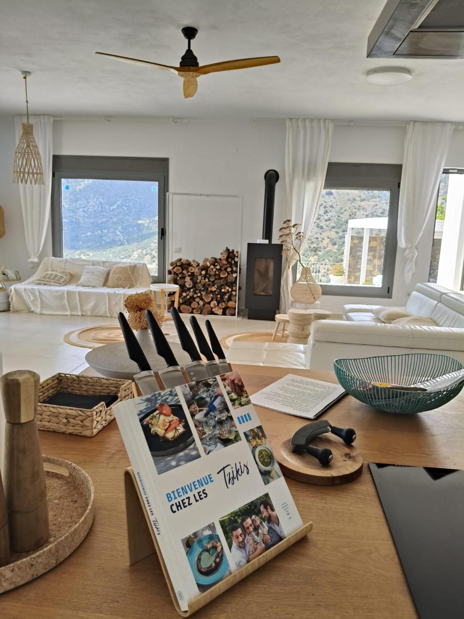 Villa Estée, luxury villa with private infinity pool&jacuzzi Elounda Esterno foto
