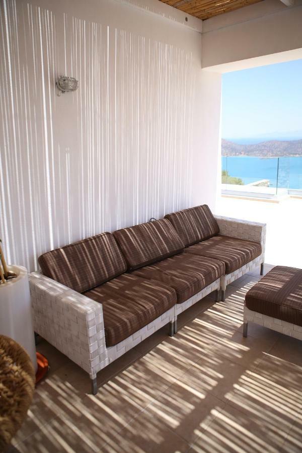 Villa Estée, luxury villa with private infinity pool&jacuzzi Elounda Esterno foto